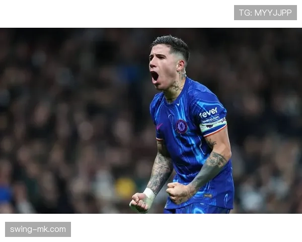 切尔西战平热刺，英超积分榜争夺白热化